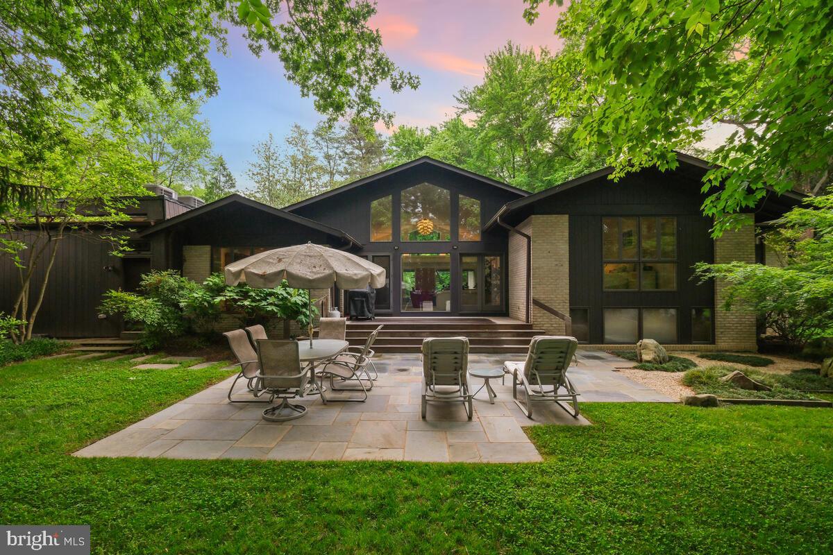 LUXMANOR - Residential