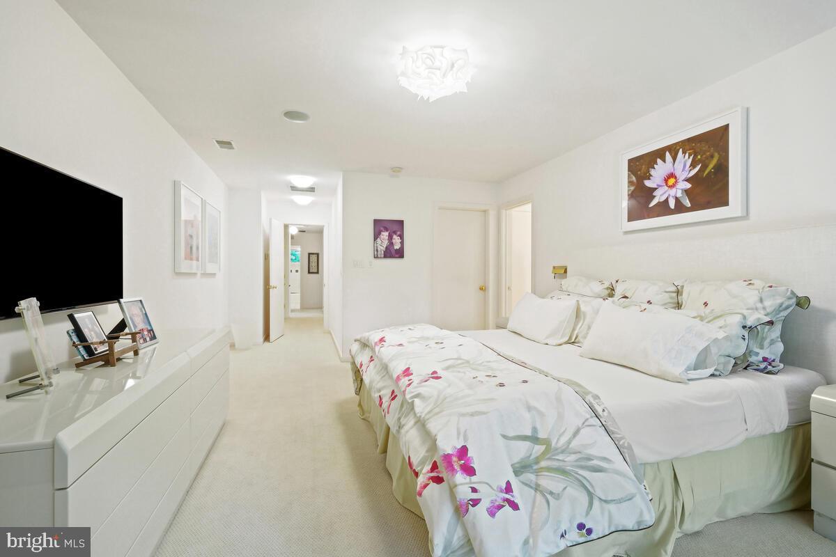 LUXMANOR - Residential