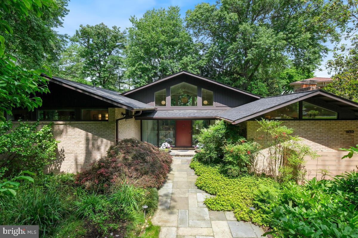 LUXMANOR - Residential