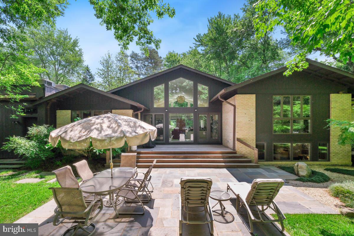 LUXMANOR - Residential