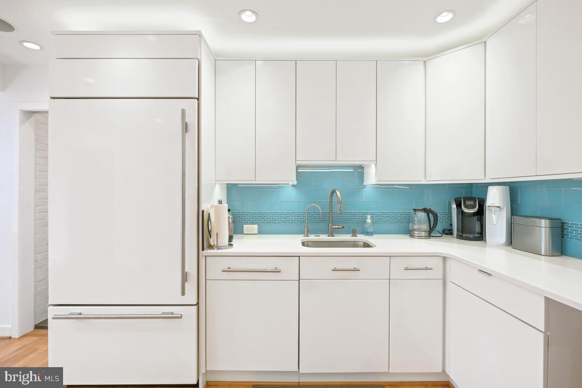 LUXMANOR - Residential