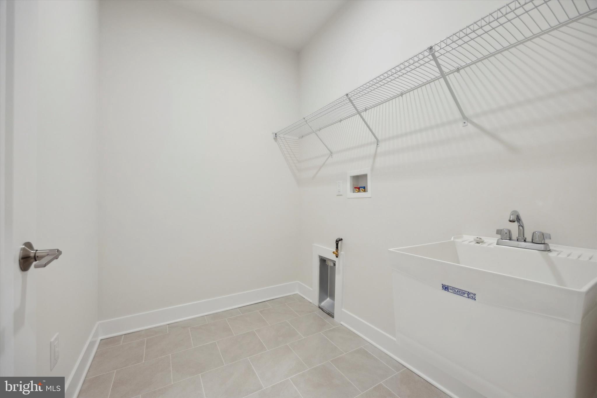 BARCLAY HILL - Residential