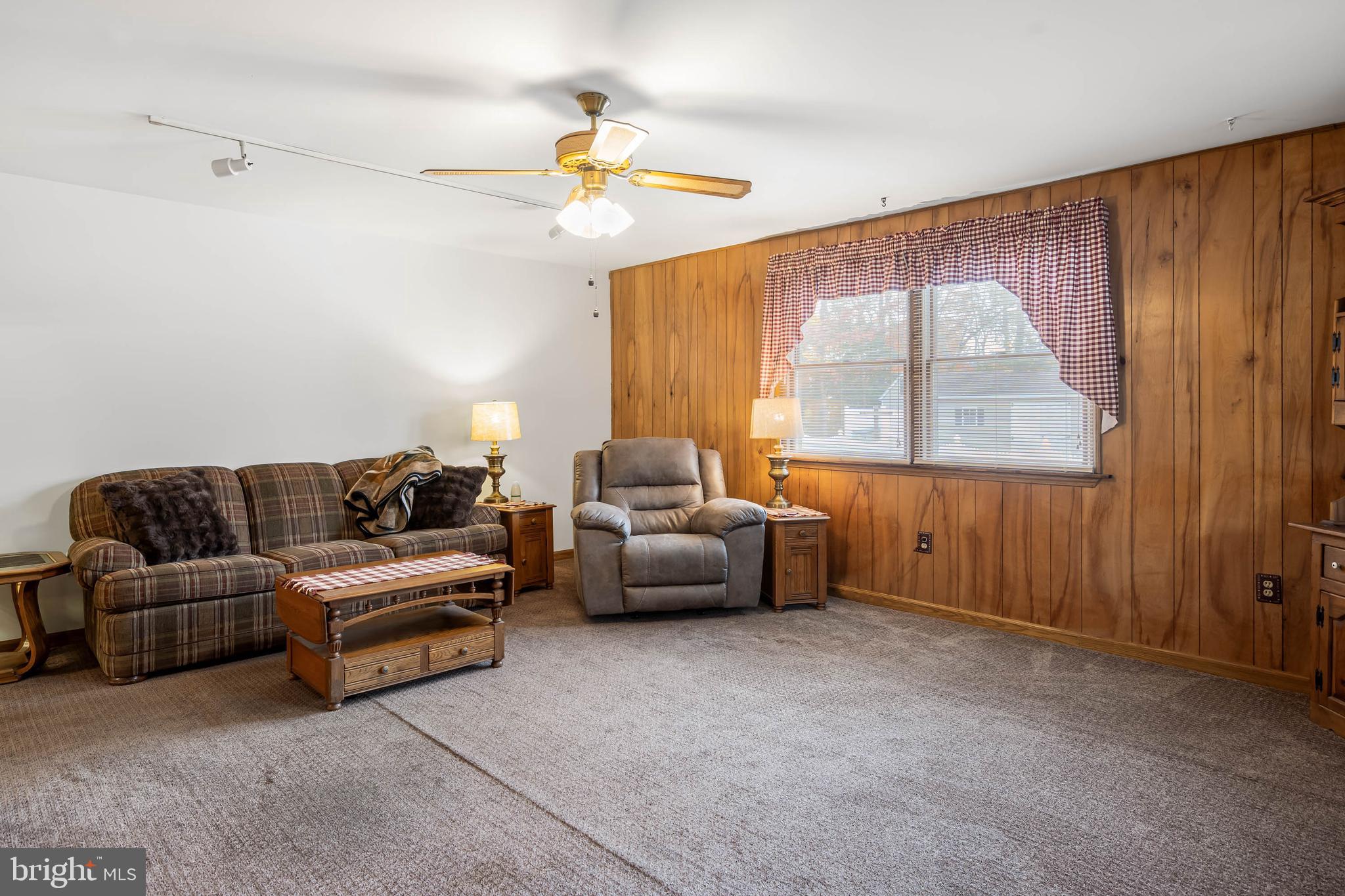 SHADYDELL PARK - Residential