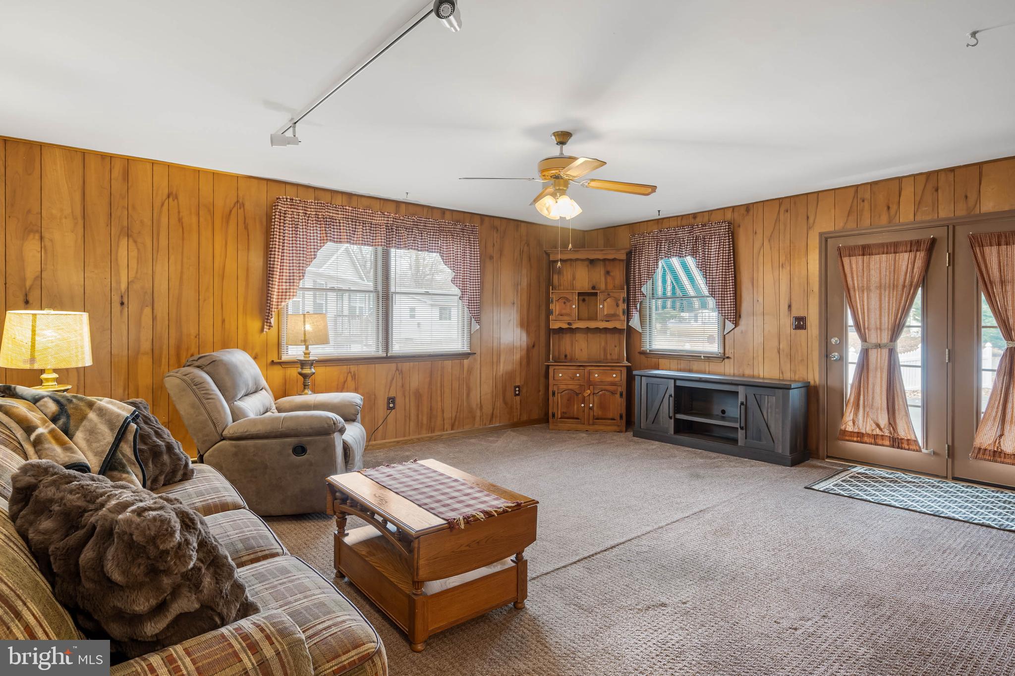 SHADYDELL PARK - Residential