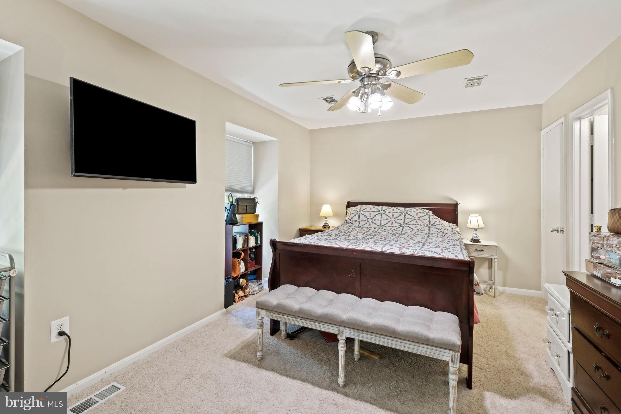 STRATTON COMMONS - Residential