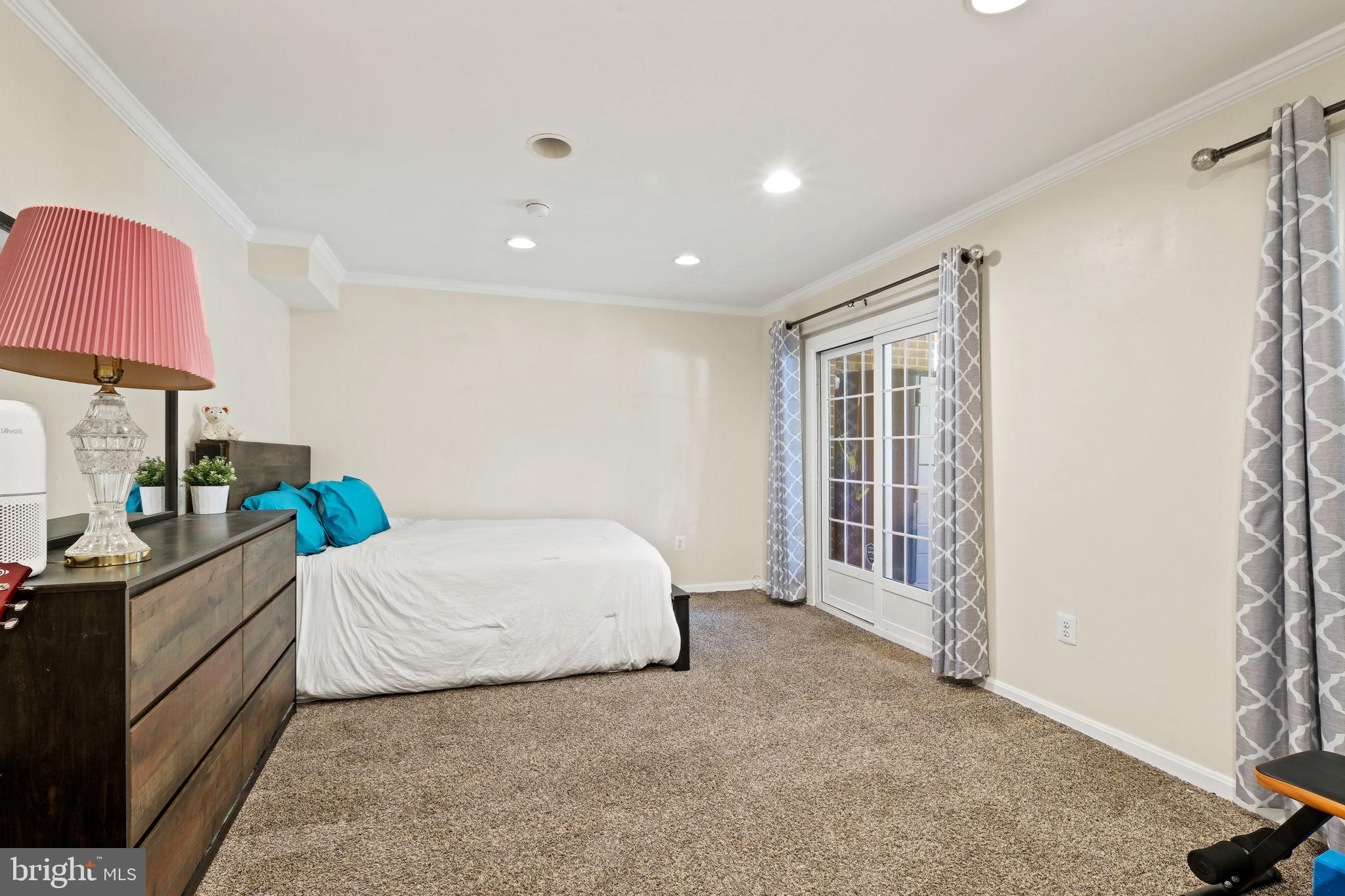 STRATTON COMMONS - Residential