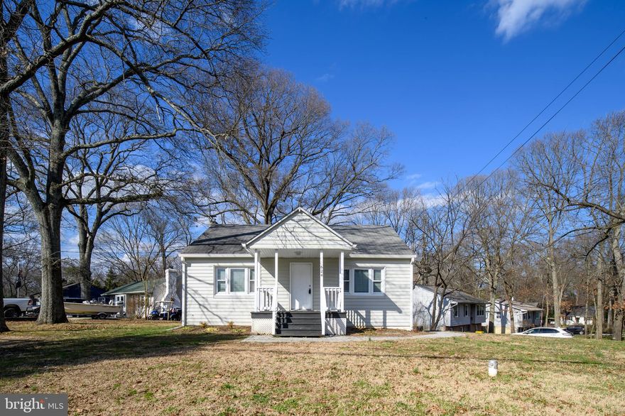 WELCOME HOME TO THIS ADORABLE HOME WAITING FOR YOU TO MAKE IT YOURS! SELLER JUST HAD A  BRAND NEW SS FRIGIDAIRE REFRIGERATOR, MICROWAVE, STOVE & DISHWASHER! THIS UNIQUE 3 BEDROOM 2 FULL BATH HOME SITS ON A  LARGE CORNER LOT. THIS RANCHER HAS A FULL FINISHED BASEMENT W/ 2ND KITCHEN. YOU HAVE PLENTY OF ROOM AROUND THE ENTIRE HOME TO ENTERTAIN ALL YEAR LONG FROM SUMMER CRAB FEASTS TO WINTER  BONFIRES. THERE IS  3RD FLOOR WITH ENDLESS POSSIBILITIES,(BEDROOM, PLAY ROOM, HOME OFFICE OR STORAGE). PLENTY OF IDEAS TO MAKE THE 3RD FLOOR WITH YOUR VISION! PLENTY OF PARKING NOT ONLY FOR YOUR CARS AND GUEST BUT FOR YOUR TOYS TOO!!( BOATS, JET SKIS, CAMPERS). COME ENJOY ARDEN ON THE SEVERN BEACH CLUB  A WATER PRIVILEGED COMMUNITY INCLUDING SEVERAL COMMUNITY BEACHES, PAVILION'S, PLAYGROUNDS AND SO MUCH MORE!! 
ROOF WAS PUT ON IN 2011/2012
NEW SEPTIC SYSTEM/ BAT SYSTEM & DRYWELL INSTALLED .