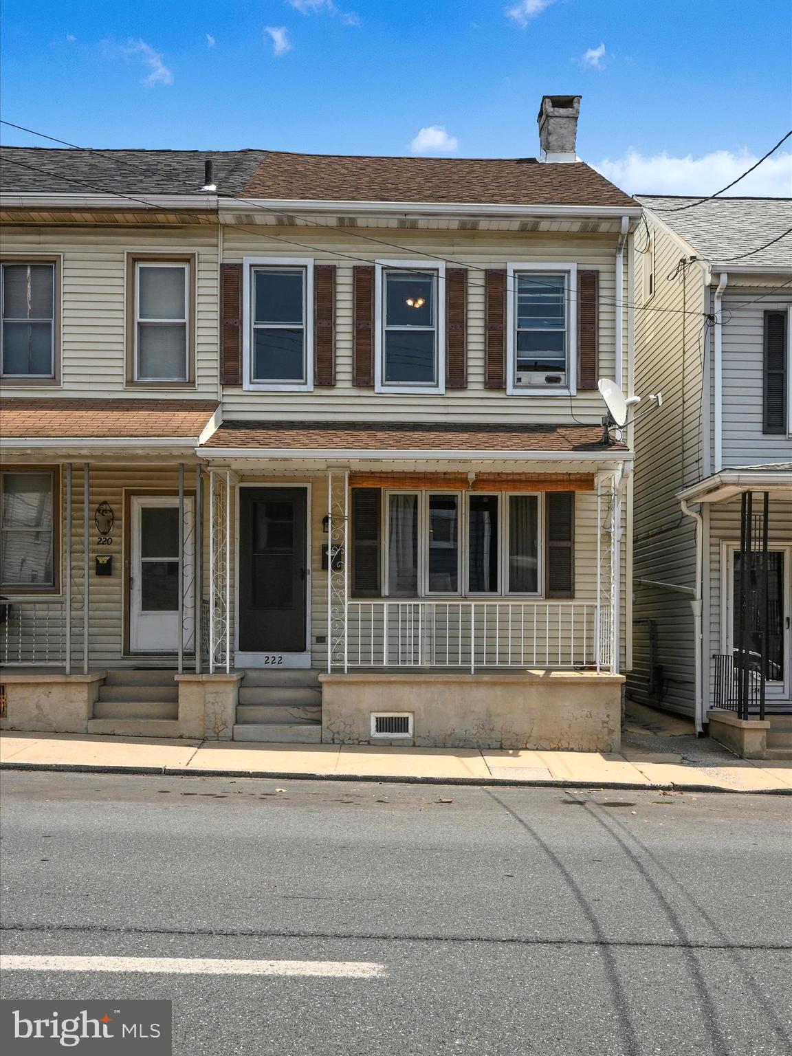 Discover timeless charm and modern comfort in this spacious 3-bedroom, 1.5 bath home located in the heart of Lebanon. Priced at just $174,900, this home offers incredible value with it's blend of character and updates.
Step inside to find original hardwood floors and historic details throughout. The main floor features a large living and dining area, convenient laundry room with a half bath, perfect for everyday living or entertaining.
Upstairs you will find 3 generous bedrooms and a full bath. The home also boasts a newer roof, adding peace of mind for years to come.
Whether you're relaxing in the fenced in back yard or hosting in the spacious interior, 222 S 10th St is full of charm and functionality.
Conveniently located near shopping, schools and local parks-this is a must see! Schedule your private tour today! Showings start August 1st.