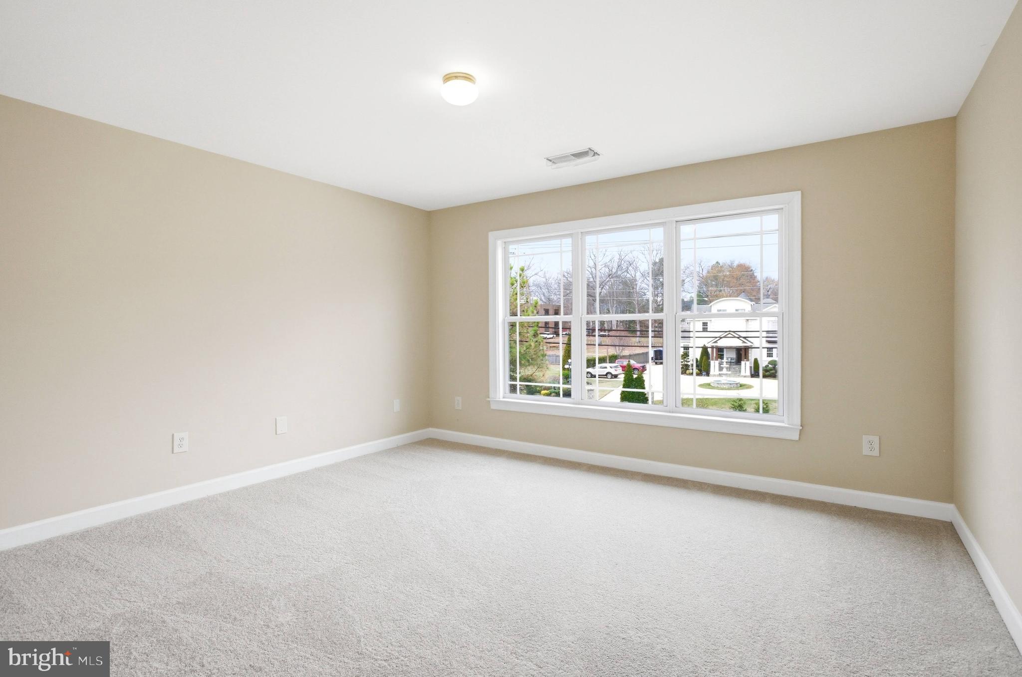 PINE RIDGE - Residential