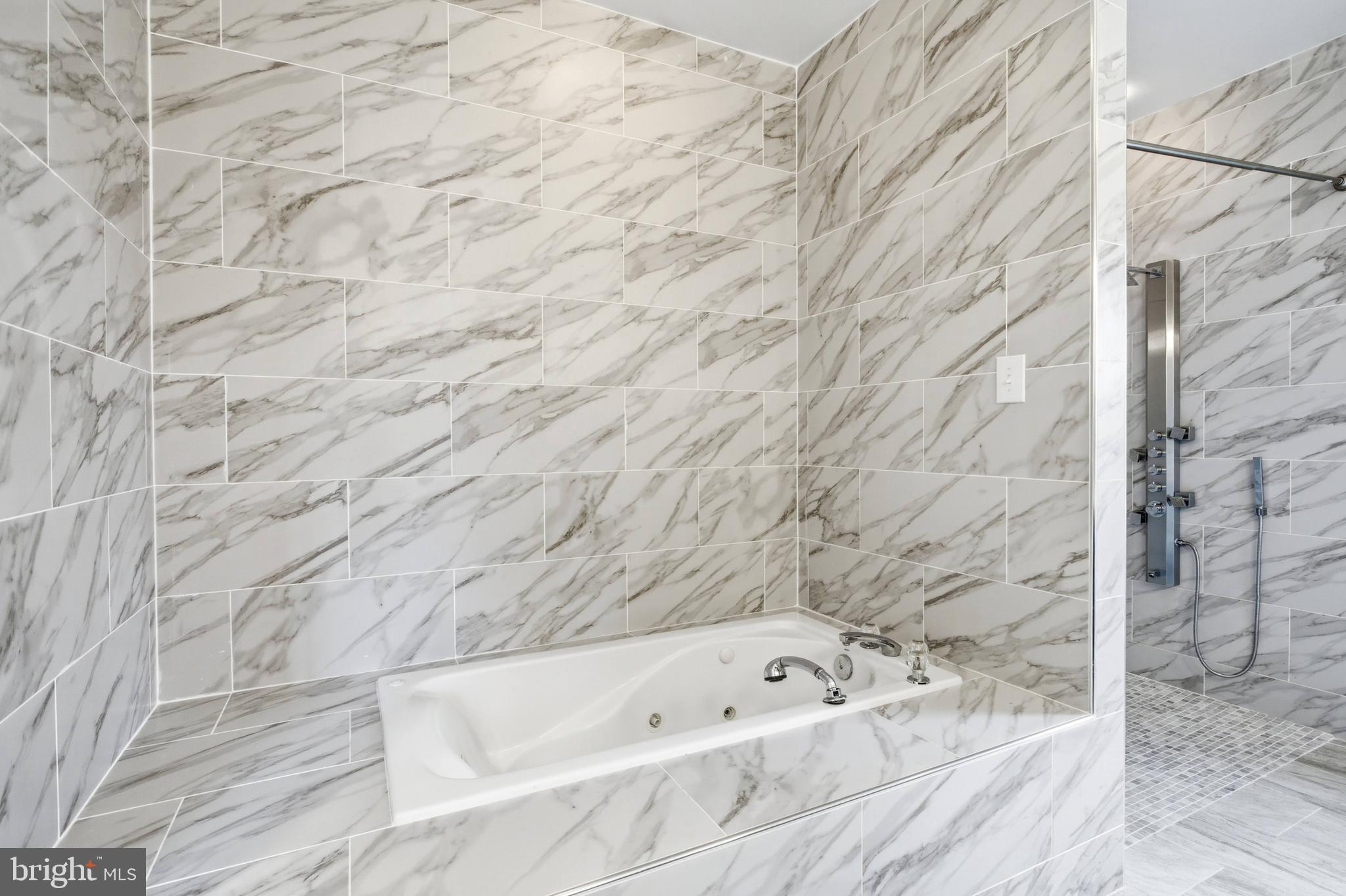 PINE RIDGE - Residential