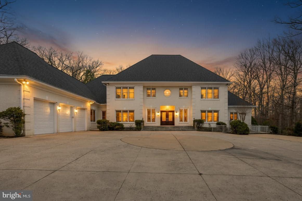 PINE RIDGE - Residential