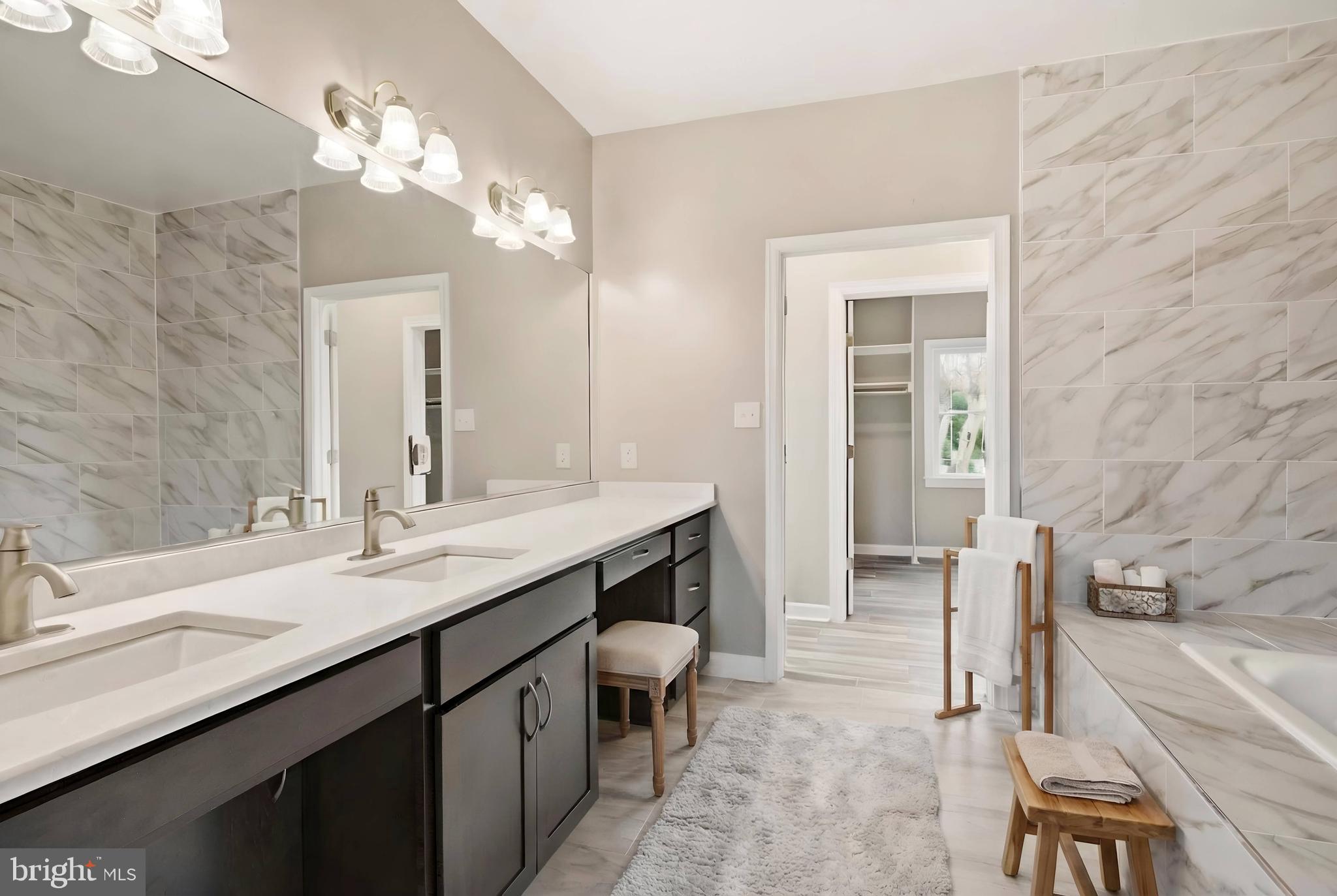 PINE RIDGE - Residential