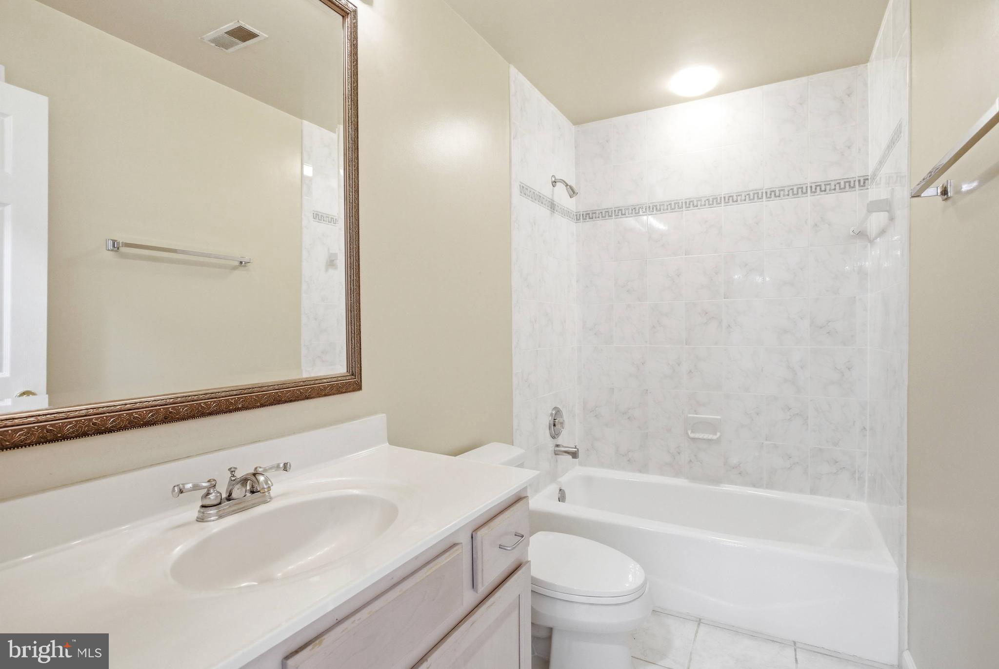 PINE RIDGE - Residential