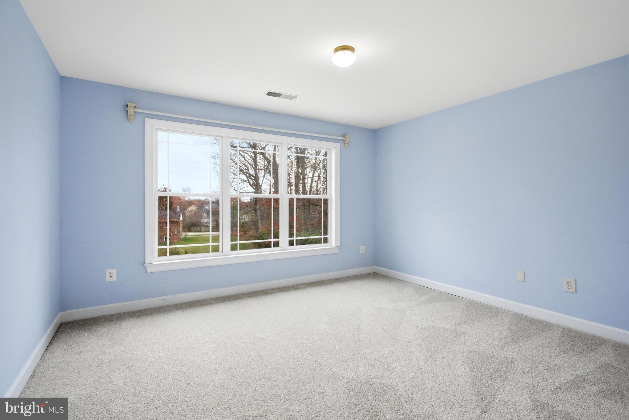 PINE RIDGE - Residential