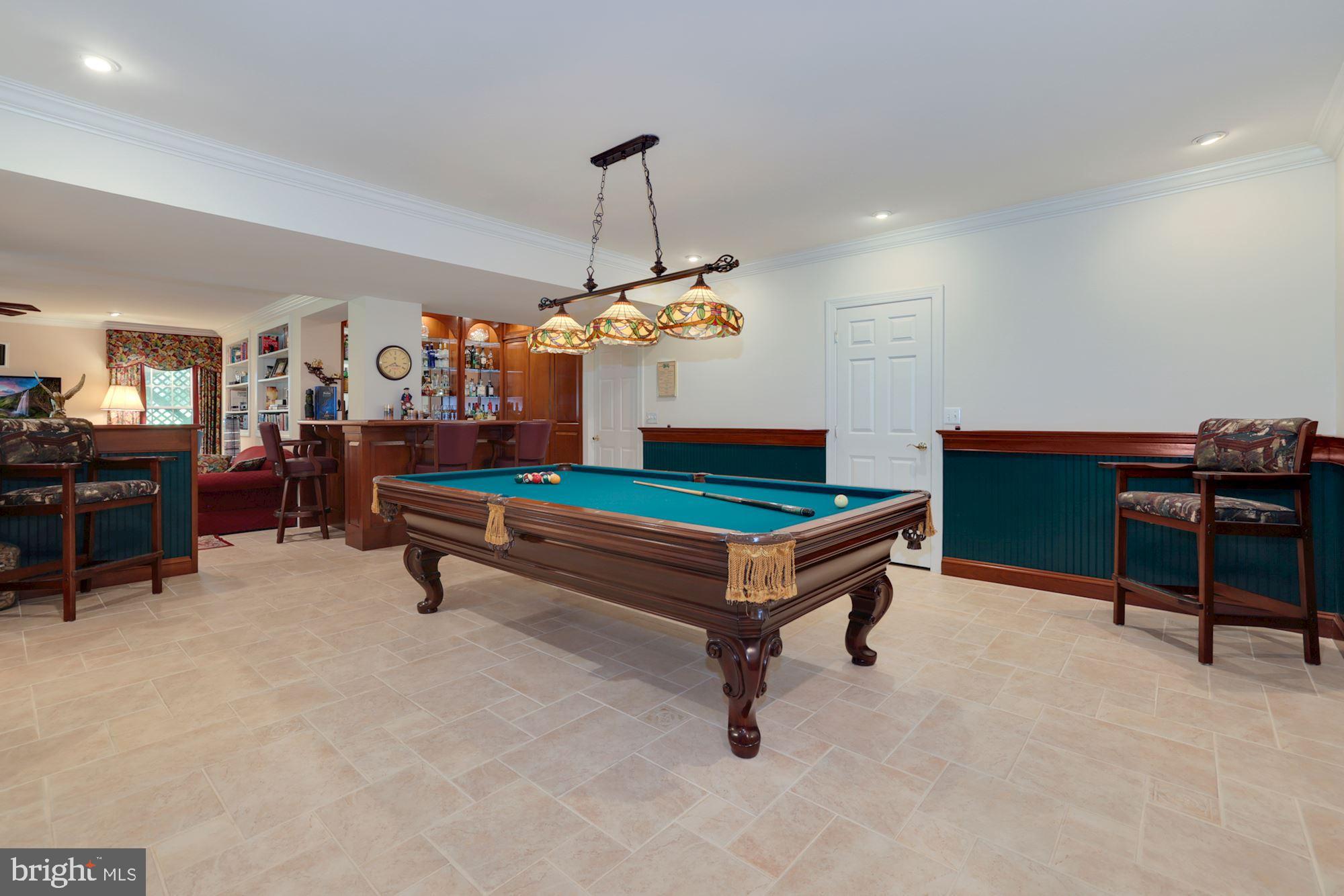 SPRING MEADOWS - Residential