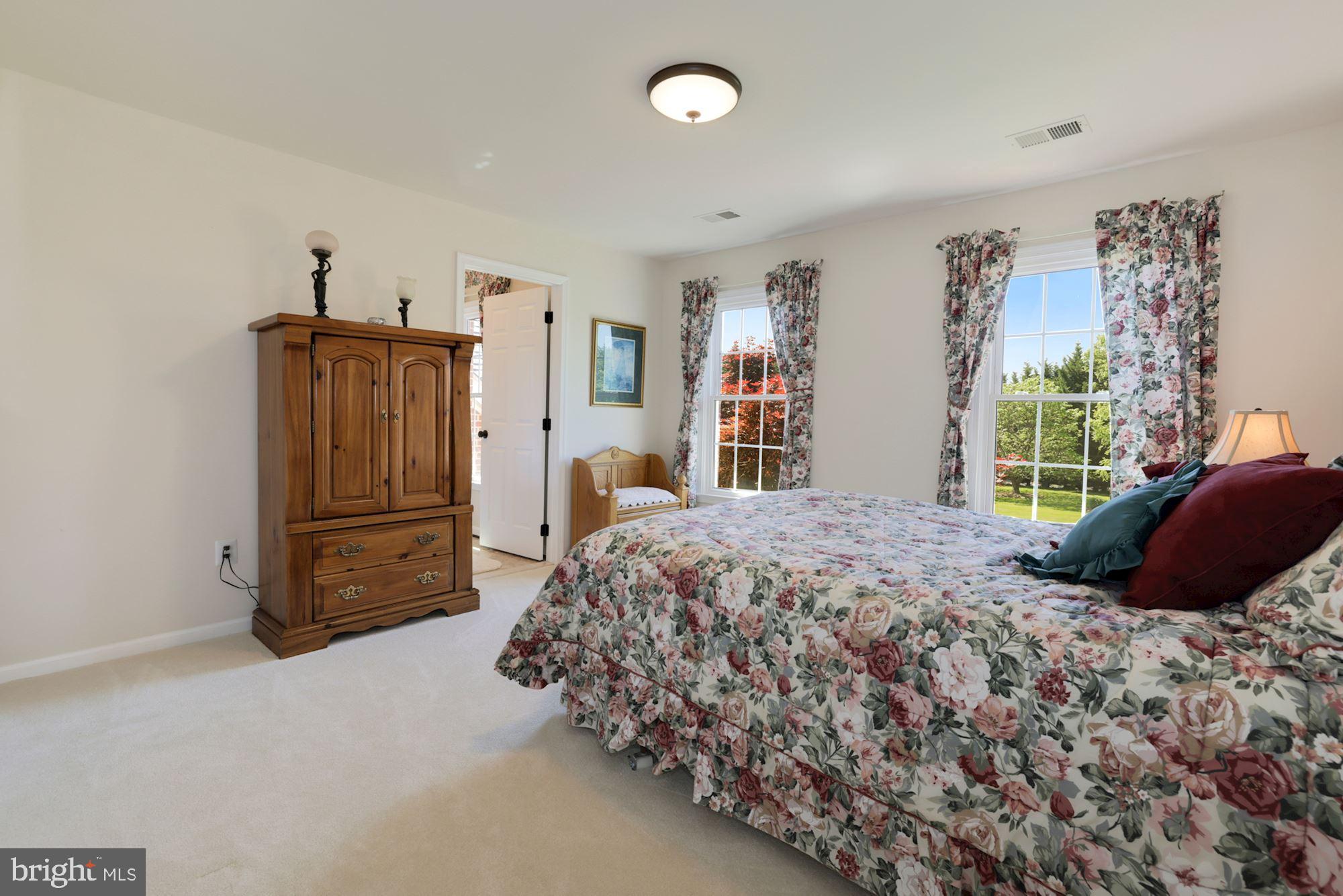 SPRING MEADOWS - Residential