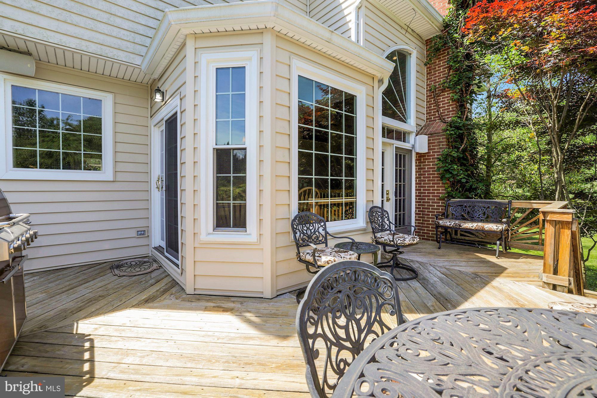 SPRING MEADOWS - Residential