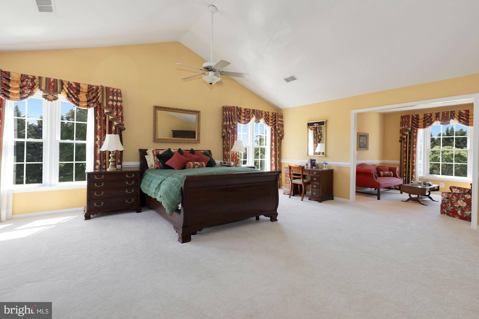 SPRING MEADOWS - Residential