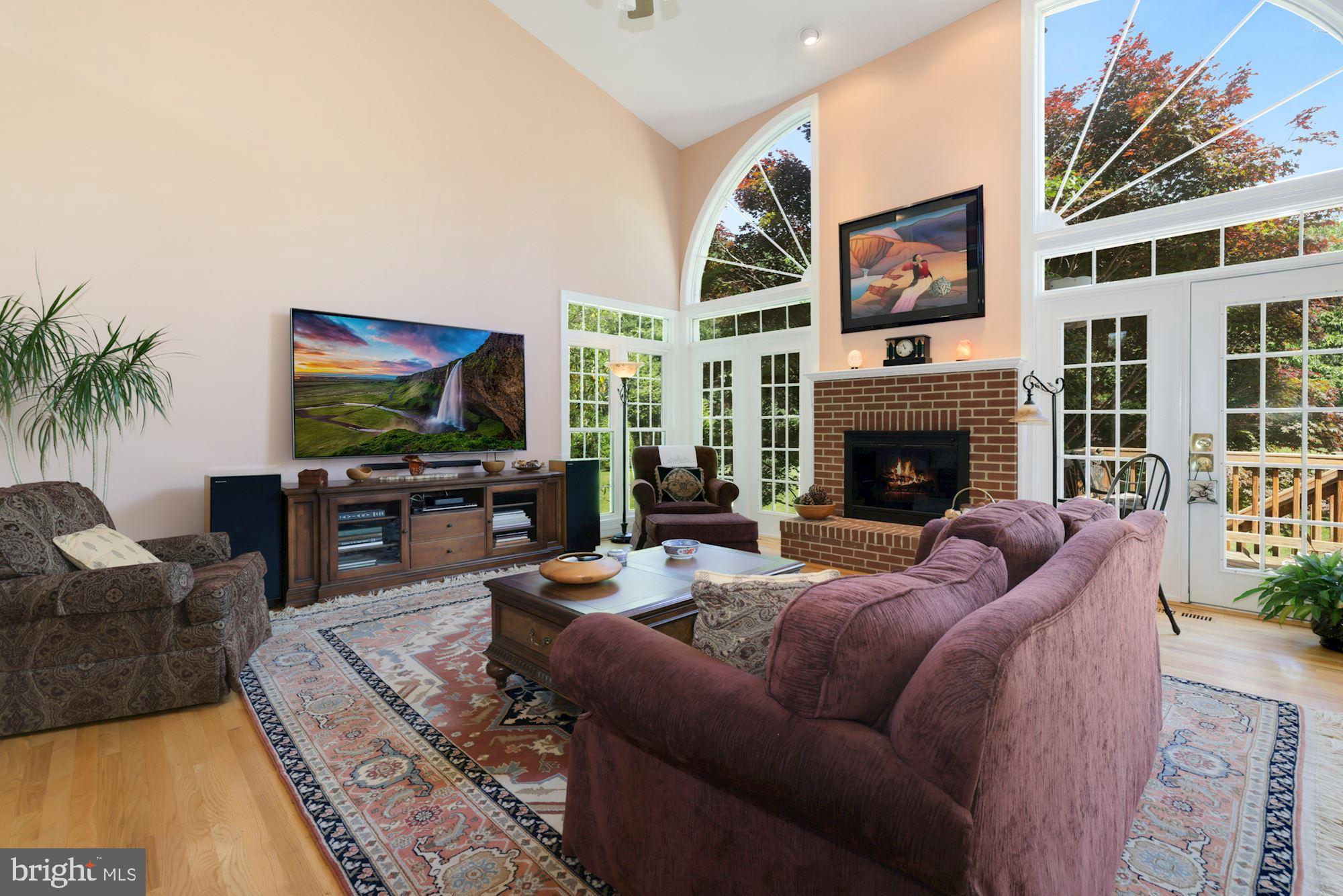 SPRING MEADOWS - Residential