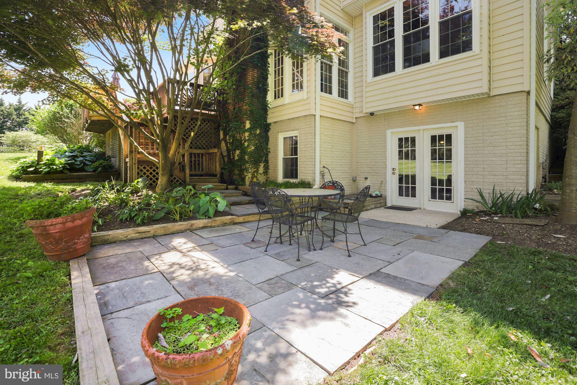 SPRING MEADOWS - Residential