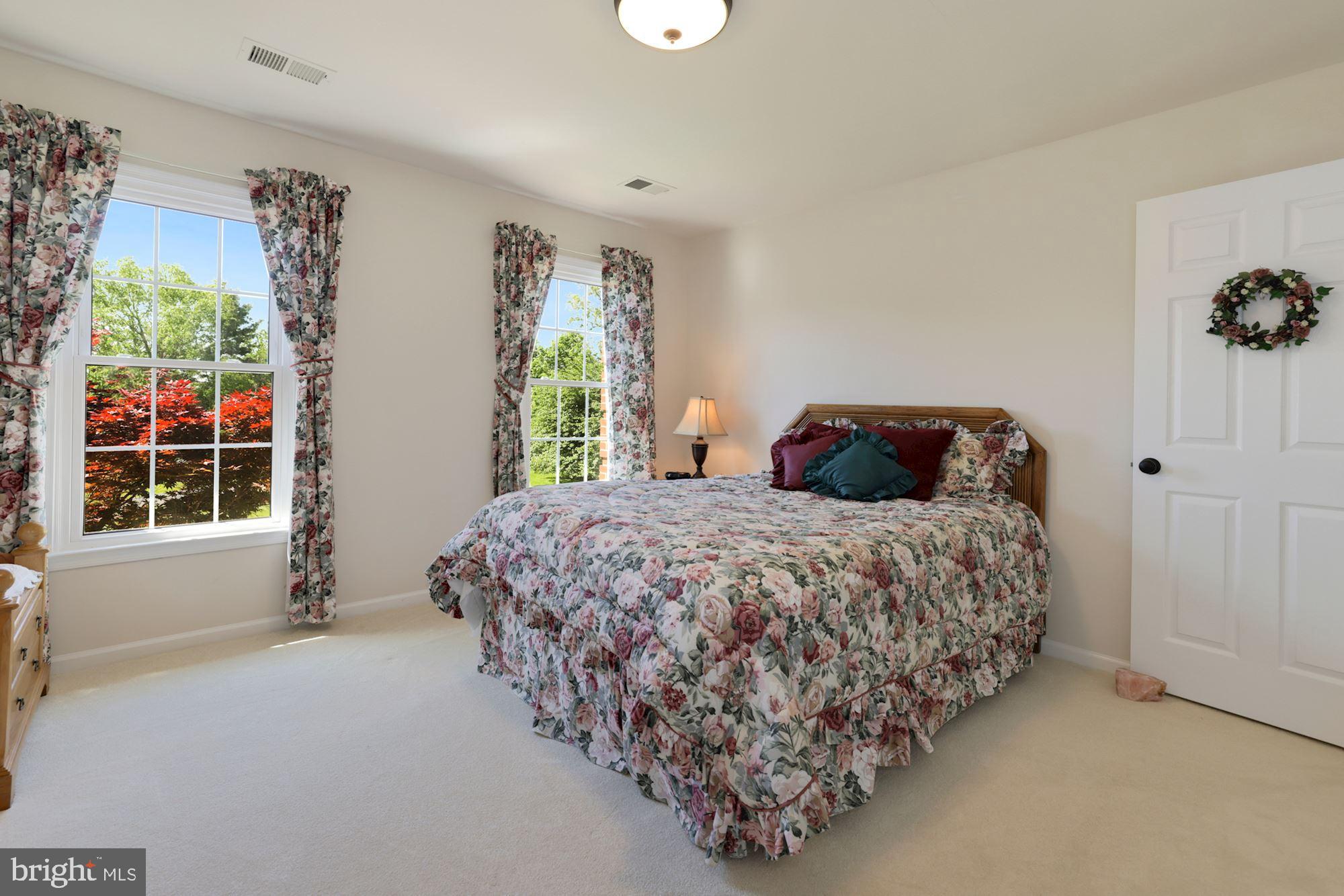 SPRING MEADOWS - Residential