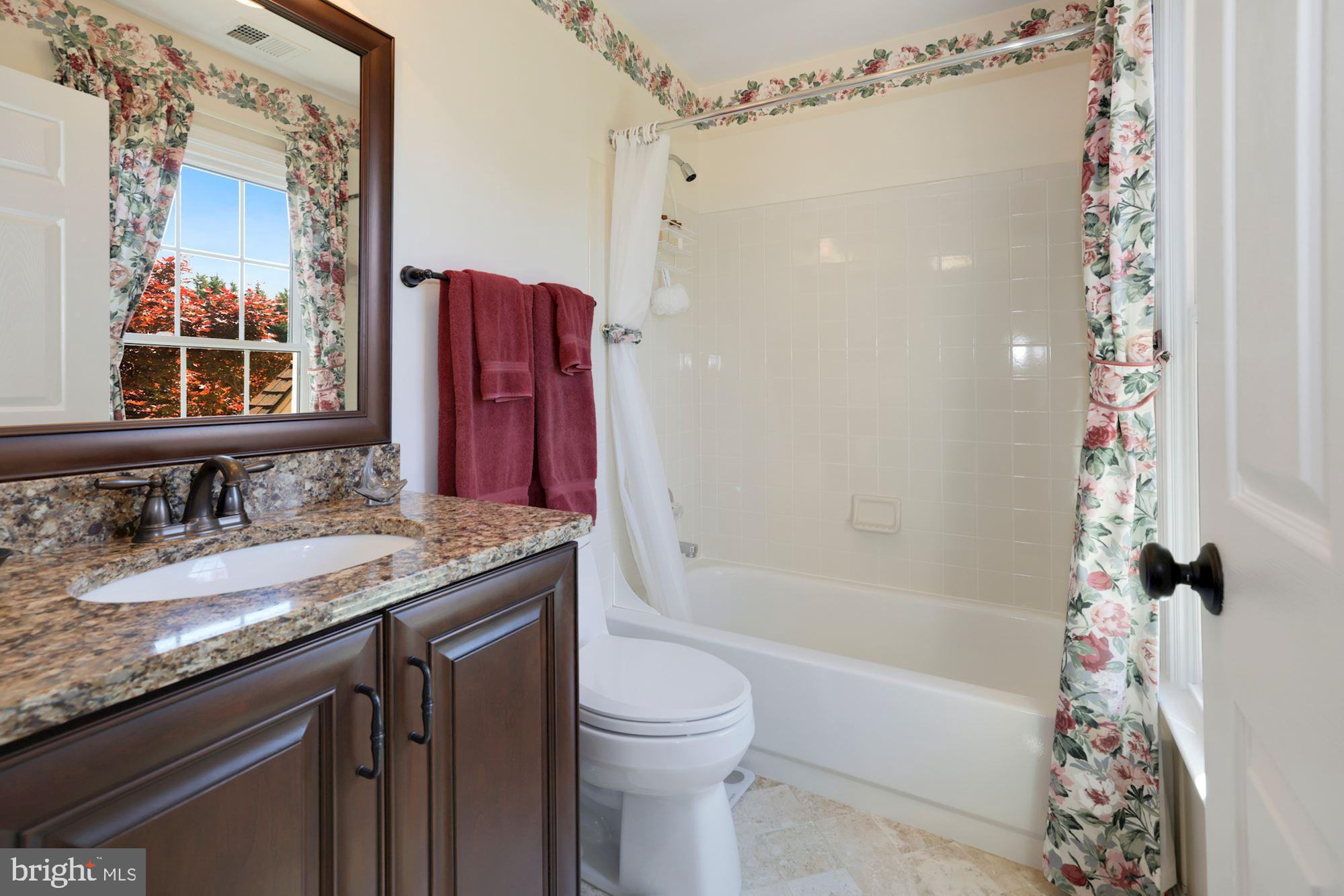 SPRING MEADOWS - Residential