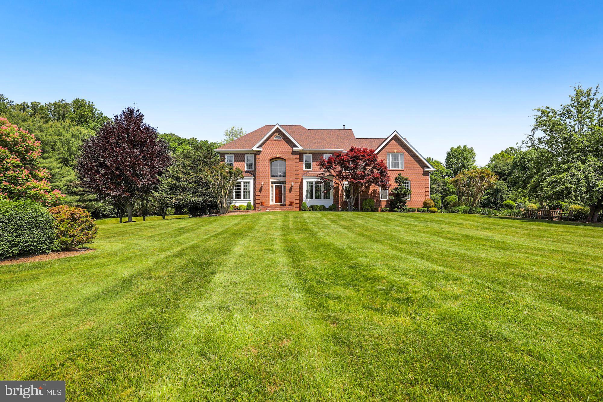 SPRING MEADOWS - Residential