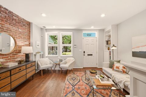Tiny photo for 329 17th Street SE, WASHINGTON, DC 20003 (MLS # DCDC2259640)