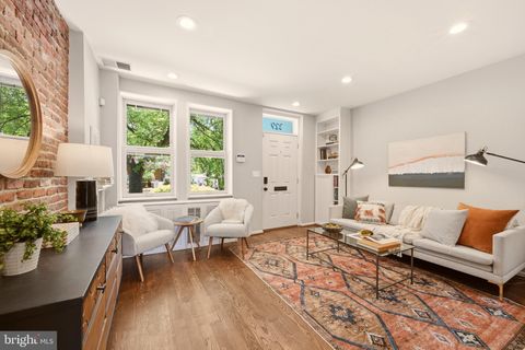 Tiny photo for 329 17th Street SE, WASHINGTON, DC 20003 (MLS # DCDC2259640)