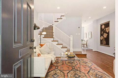 Tiny photo for 329 17th Street SE, WASHINGTON, DC 20003 (MLS # DCDC2259640)