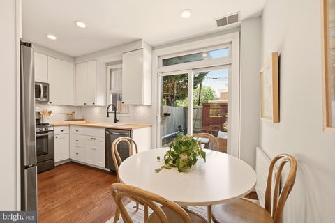 Tiny photo for 329 17th Street SE, WASHINGTON, DC 20003 (MLS # DCDC2259640)