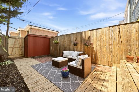 Tiny photo for 329 17th Street SE, WASHINGTON, DC 20003 (MLS # DCDC2259640)