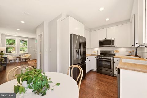 Tiny photo for 329 17th Street SE, WASHINGTON, DC 20003 (MLS # DCDC2259640)