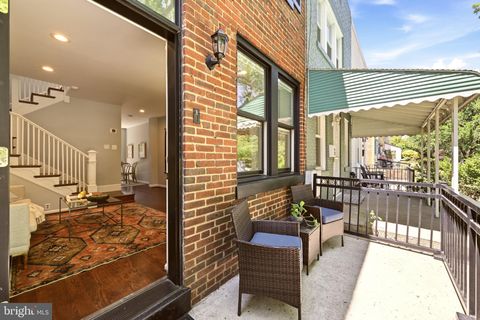 Tiny photo for 329 17th Street SE, WASHINGTON, DC 20003 (MLS # DCDC2259640)