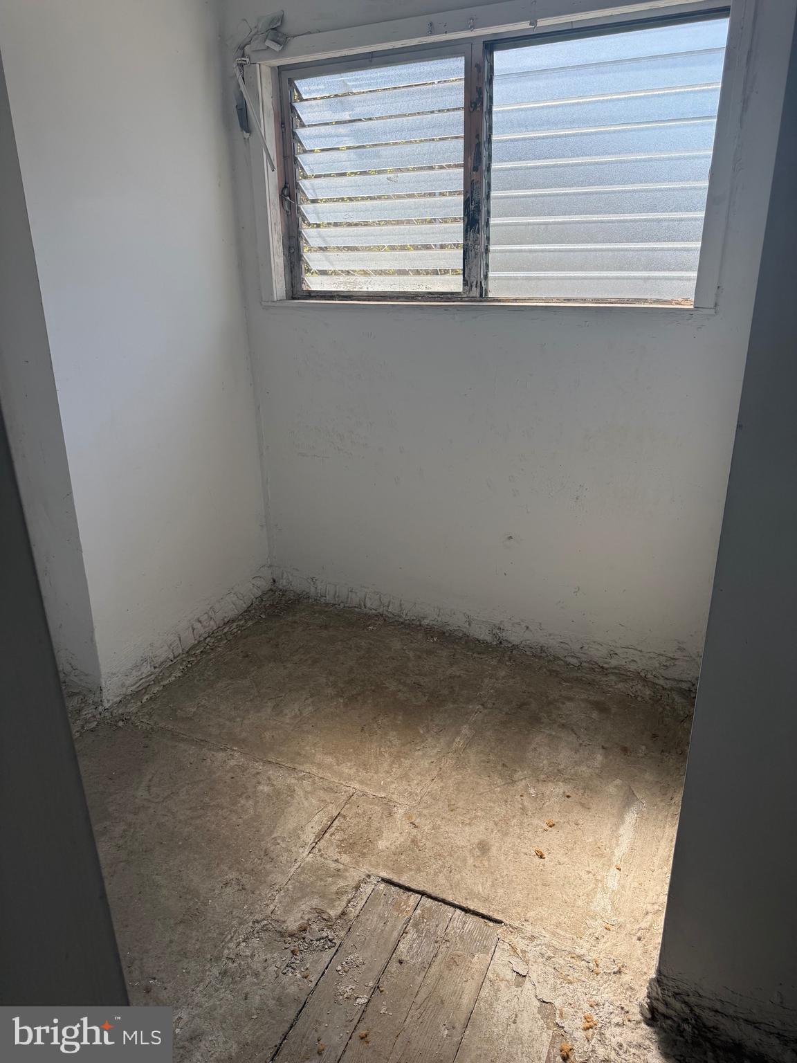 KENSINGTON - Residential