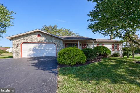 Photo of 112 Millstone Drive, DENVER, PA 17517 (MLS # PALA2055838)