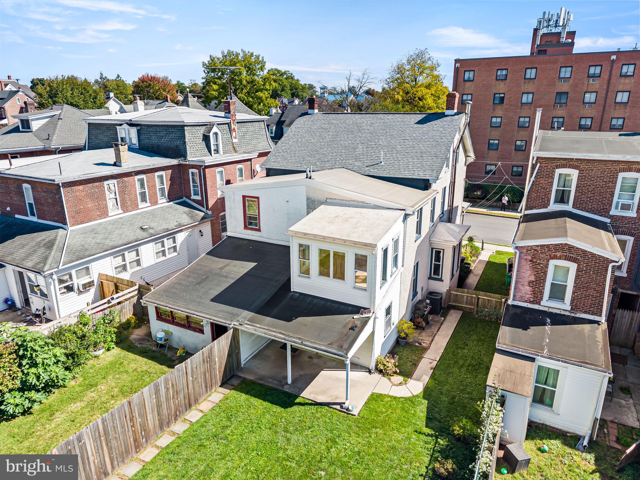 411 WALNUT STREET