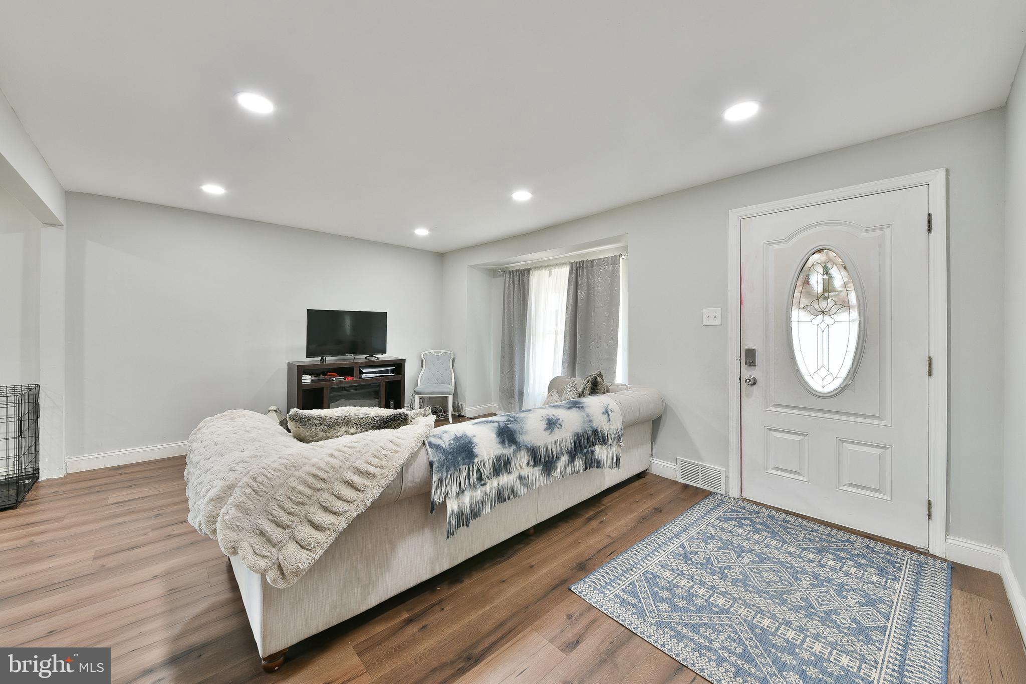 RHAWNHURST - Residential