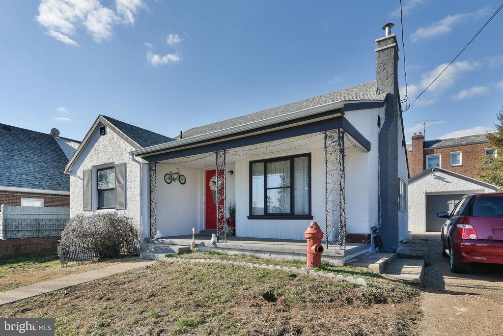 Photo of 7528 Loretto Avenue, PHILADELPHIA, PA 19111 (MLS # PAPH2583004)