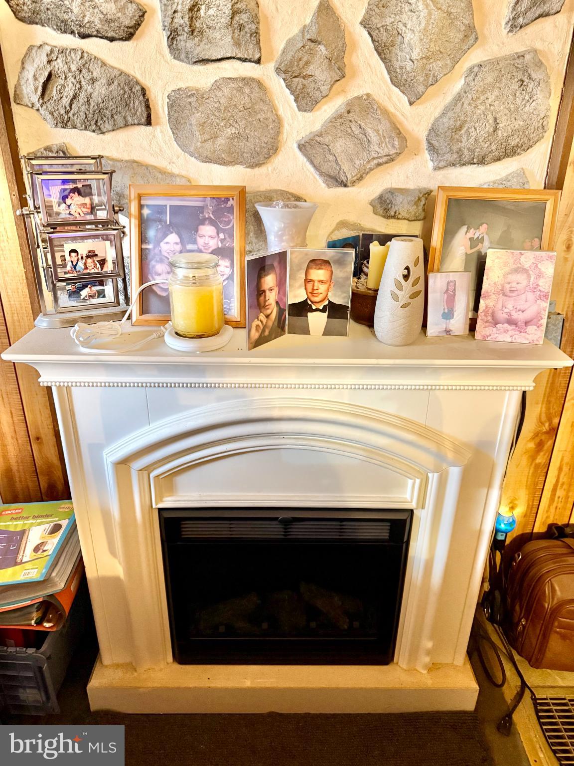 GOLDEN BEACH - Residential