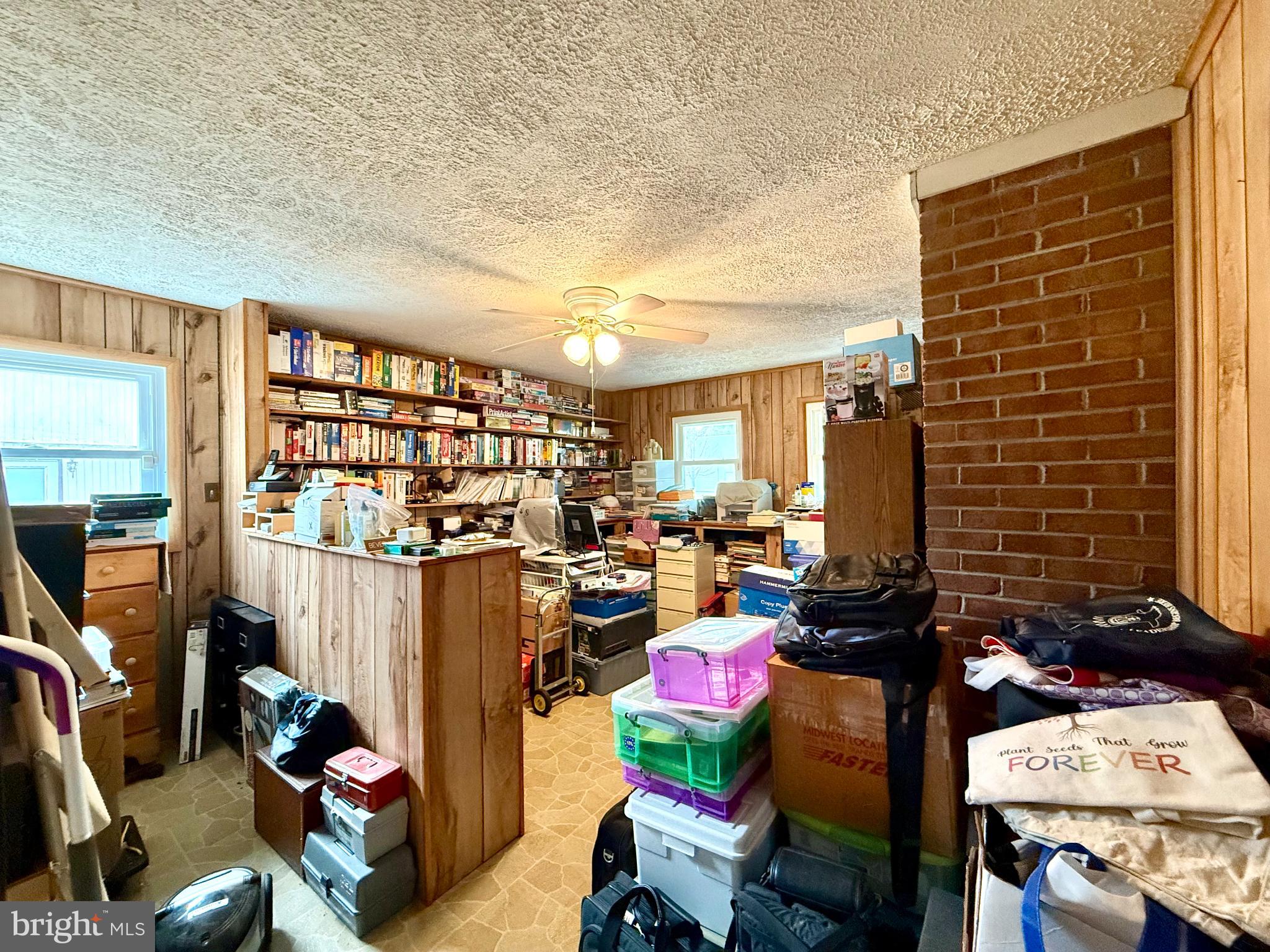 GOLDEN BEACH - Residential