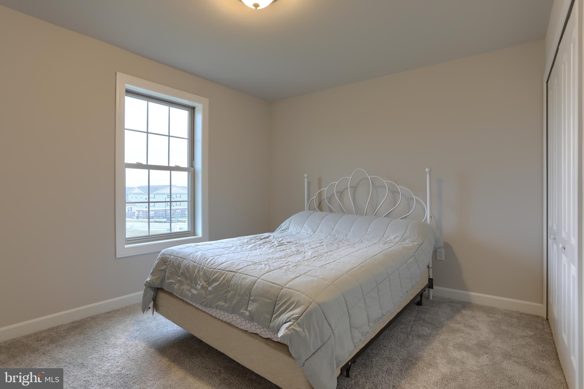 WOODLAND HILLS - Residential