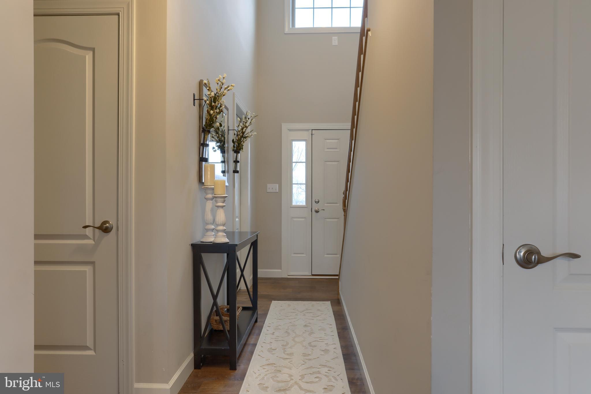 WOODLAND HILLS - Residential