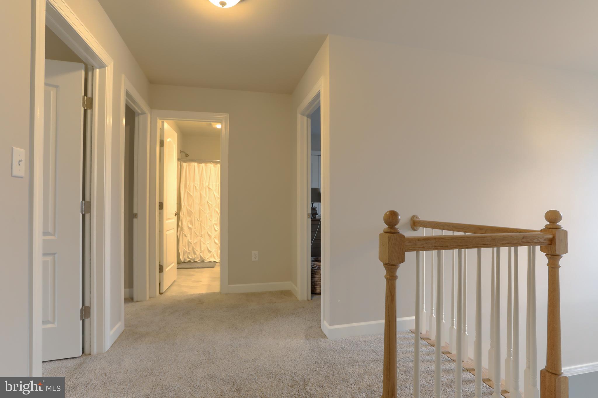 WOODLAND HILLS - Residential