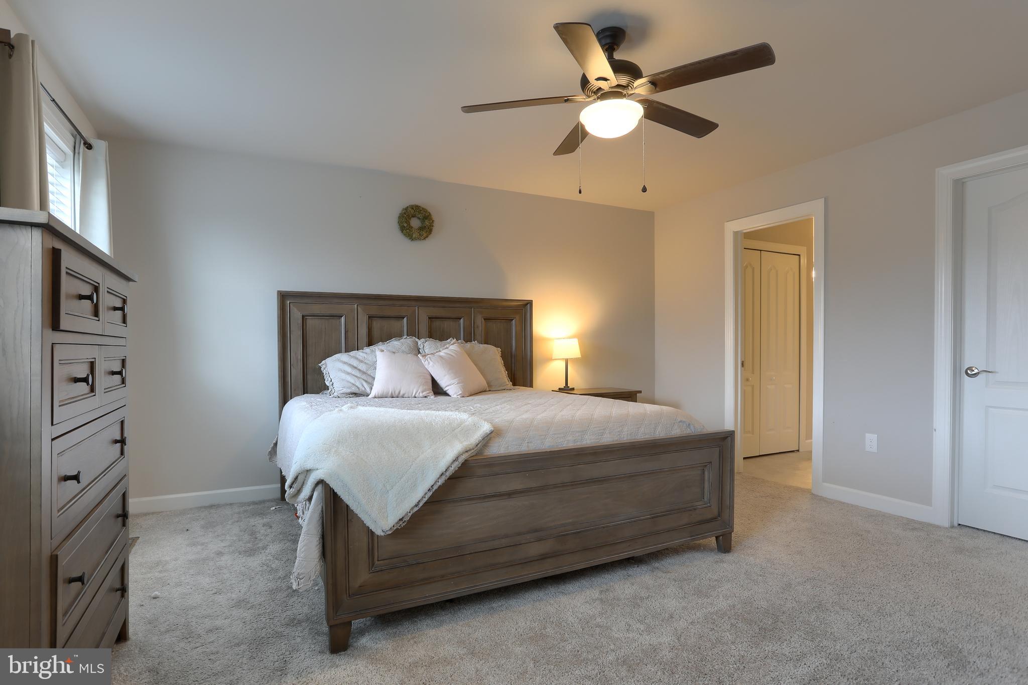WOODLAND HILLS - Residential