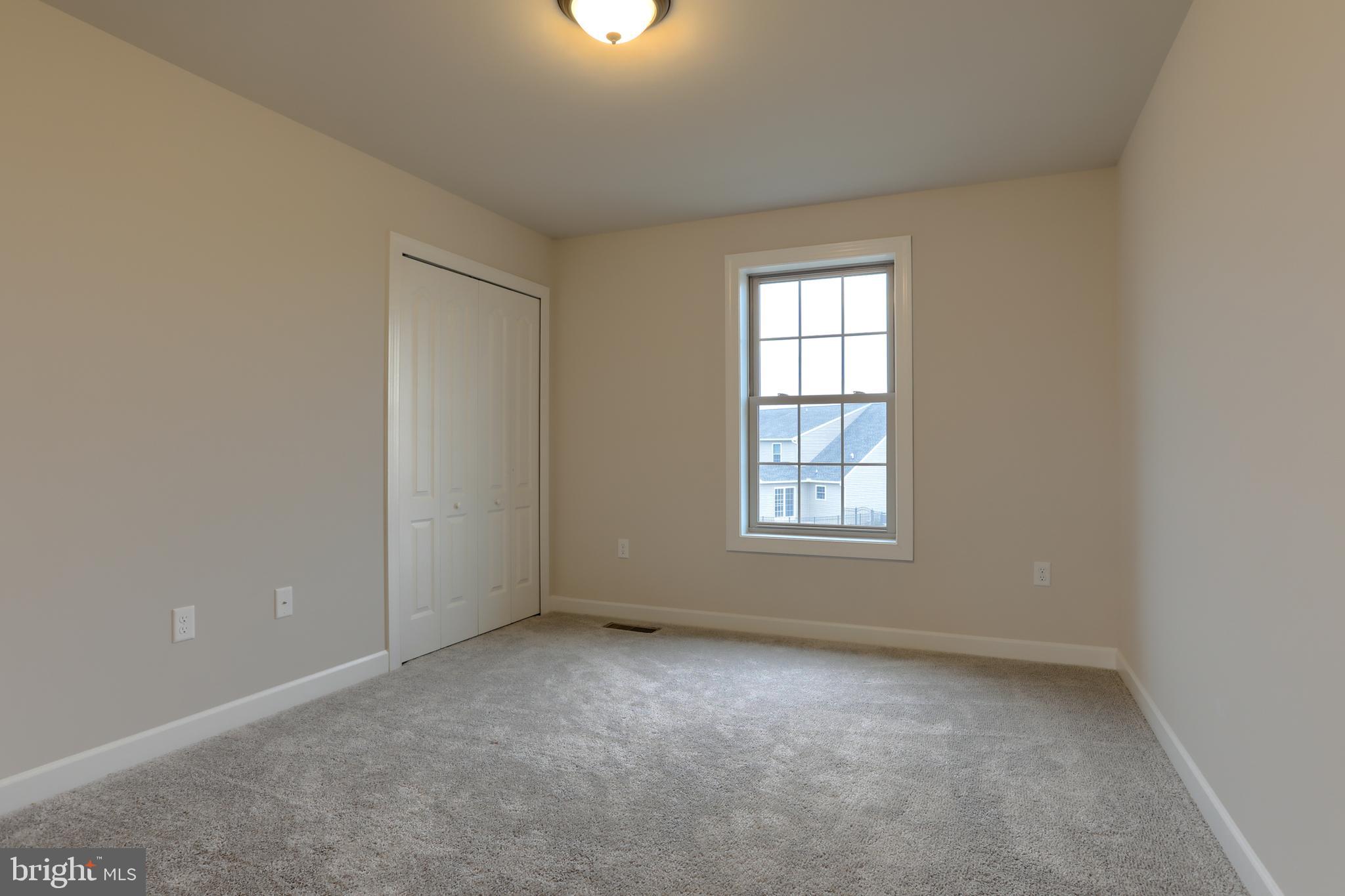WOODLAND HILLS - Residential