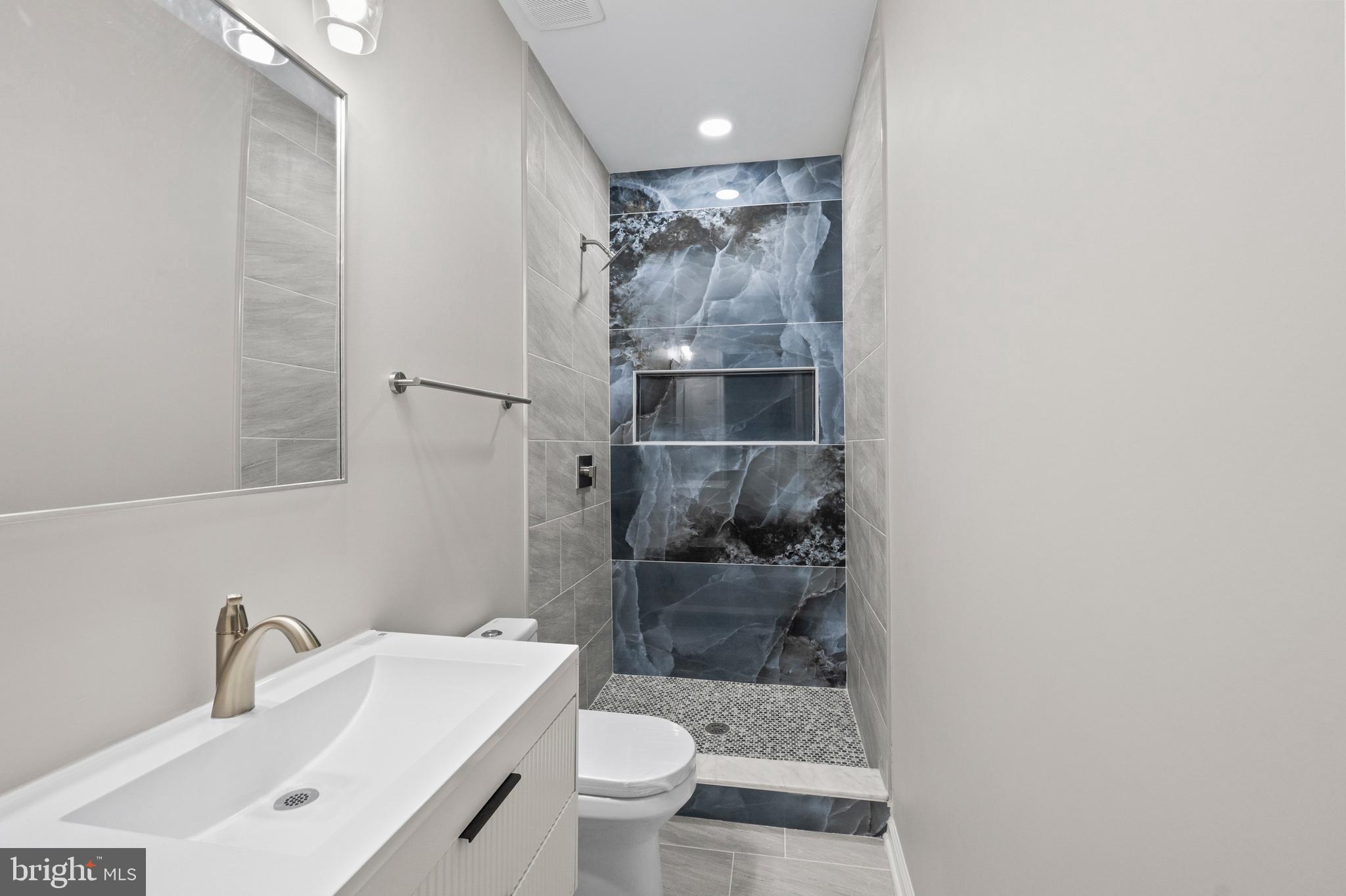 MONDAWMIN - Residential