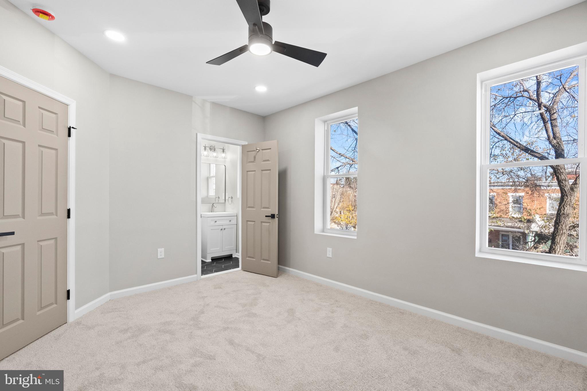 MONDAWMIN - Residential