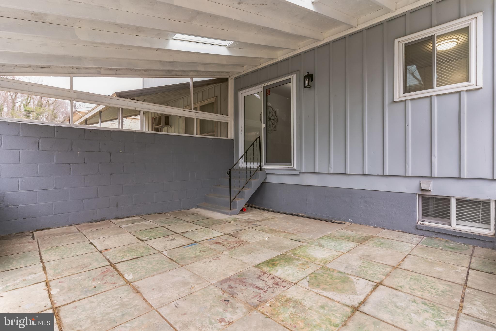 HOLLY PARK - Residential