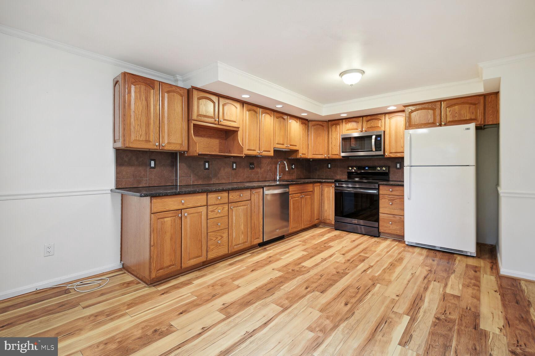 STEDWICK TOWNHOUSES - Residential Lease